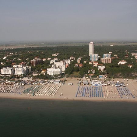 Hotel Continental Морской Милан Экстерьер фото