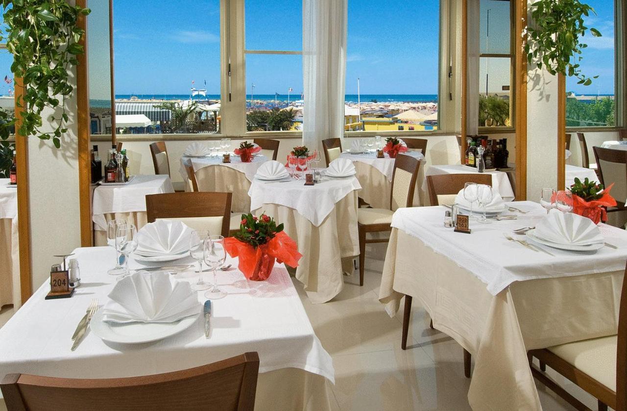 Hotel Continental Морской Милан Экстерьер фото