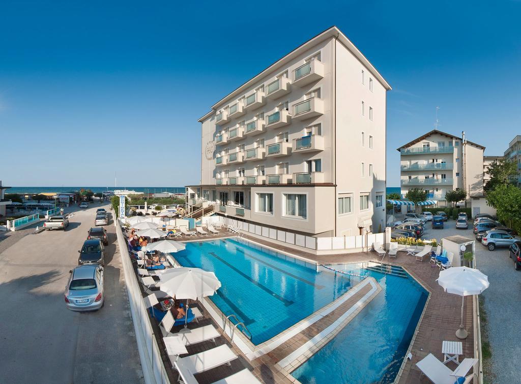 Hotel Continental Морской Милан Экстерьер фото